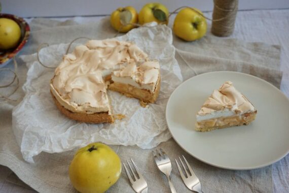 Quittenkuchen mit Baiserhaube